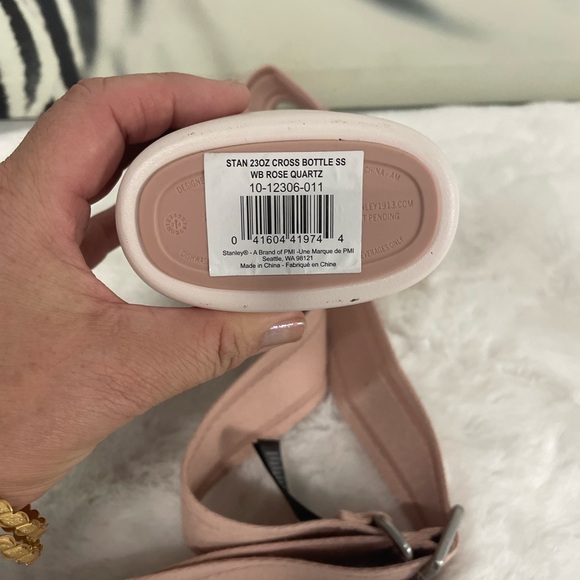 Stanley Pink and Cream Water Bottle - Picture 11 of 11